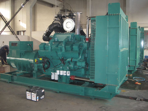 800KW康明斯發電機組